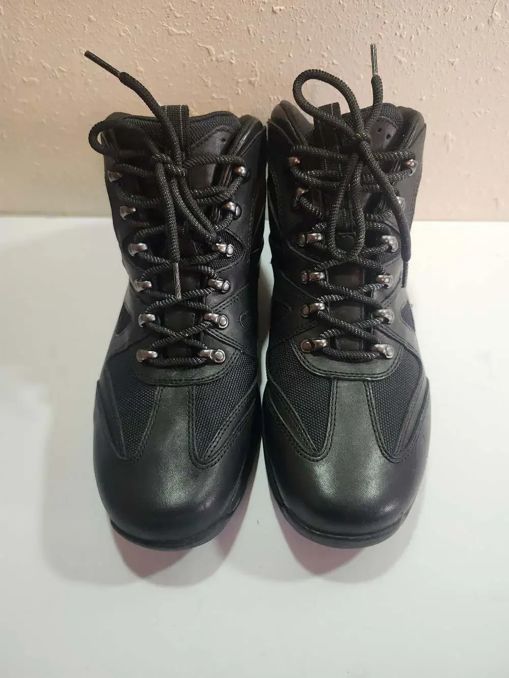 XCS APM3583BM Black Leather Hiking Boots Men's Size 11.5